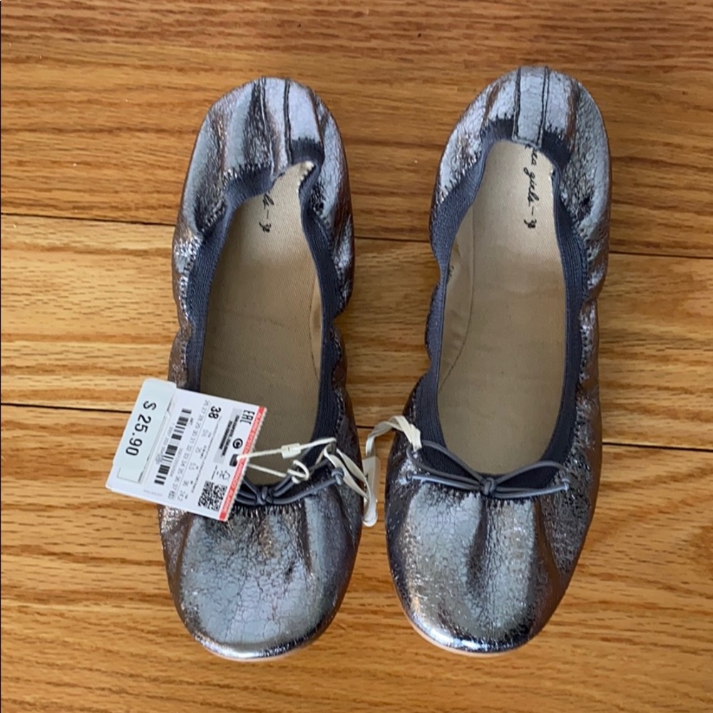 NWT- ZARA KIDS silver flats